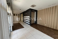 Slavonski Brod, CENTAR, poslovni prostor 107 m² – atraktivna i frekven