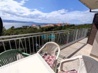 Smokvica, dvojna kuća, 4 apartmana, 80m do mora