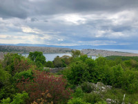 ŠMRIKA(Crikvenica) Građevinske parcele 675 m² i 690 m²,pogled na more