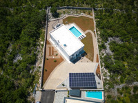 ŠMRIKA - luksuzna vila s bazenom i panoramskim pogledom na more