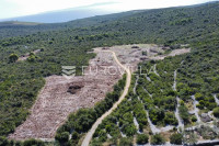Šolta, Donje selo, 2.5 Ha, poljoprivredno zemljište s razvojnim potenc