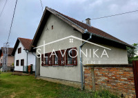 Sotin: obiteljska kuća 70 m2 s velikim dvorištem – 931 m²