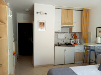 SPINUT 20m² GARSONJERU U ZGRADI IZNAJMLJUJEMO