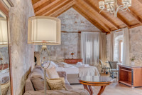 SPLIT, CENTAR, PALAČA, KOMFORNI SUITE 45m2 NAJAM DO 15.04.2026.