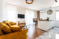 Split, dvosoban za dugoročan najam, blizina City Centra, parking