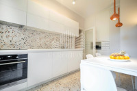 SPLIT, FIRULE, Divan stan na dugoročno uz more, 106m2