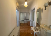 Split, Grad, 85.00 m2 -novouređen i renoviran trosoban stan, dugoročno
