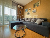 Split, Kila — Dvosoban stan 66 m², balkon, garaža, novija zgrada