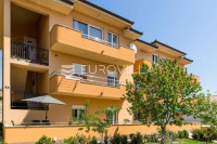 Split, kuća s pet modernih stanova