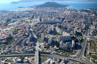 SPLIT LOKVE, GARAŽA BOX 17m2, PRIZEMLJE, IZVRSTAN PRISTUP, STRUJA,VODA