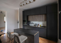 Split, Manuš,105.00 m2 -uređen i namješten trosoban stan