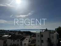 Split, Podstrana - Kuća sa tri stambene jedinice i pogledom na more 34