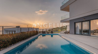 Split, Podstrana - Luksuzna vila s pogledom, 320m2