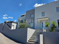 Split, Podstrana - novoizgrađena vila s prekrasnim pogledom na more, P