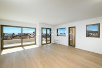 Split, prekrasan penthouse s pogledom na more i grad