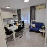 Split, Šine-Trosoban stan sa vrtom DUGOROČAN NAJAM