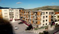 Split, Visoka - Dvosoban stan sa vrtom i terasom u prizemlju