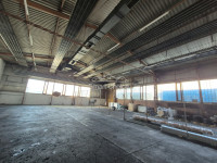 Srdoči hala od 800m2 na odličnoj lokaciji