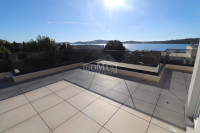 Srima, 2.red do plaže, novogradnja dvoetažni apartman 196,11m2, krovna