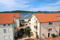 Srima, 2-sobni apartman od 126,68 m2, 100m od mora