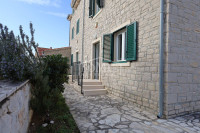 Srima, dvojna kuća, 129,50 m2, 4 spavaće sobe, samo 200 m do plaže