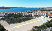 Srima, građevinsko zemljište 604m2, 450m od plaže Lovetovo;
