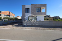 Srima, novogradnja, samostojeća kuća od 134 m², 250 m od mora