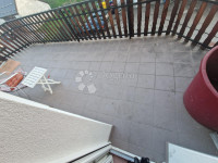 STAMBENO-POSLOVNA PRILIKA