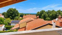 Stan sa dvije spavaće sobe i pogledom na more poreština