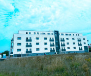 Novi stan idealnih specifikacija: terasa, lift i parkirno mjesto