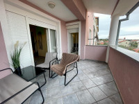 Stan s komotnom terasom na Verudi porat