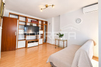 Stan na Križinama 75,6 m² – 3 spavaće sobe, pogled na more i odlična l