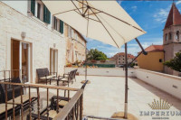 Stan: Makarska, trosoban, 115m, *PRODAJA*