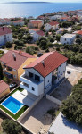 Stan: Mandre, 117 m2, 4-sob, vrt, pogled novogradnja