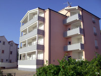 Dvosoban stan: Okrug Gornji, 57.00 m2