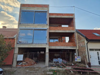 Stan: Osijek, 140.00 m2, novogradnja