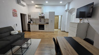 Prodajem troipolsoban stan u Osijeku, potpuno renoviran,ODMAH USELJIV!