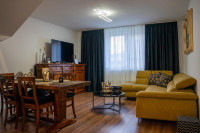 PRODAJA ILI ZAMJENA:Odmah useljivi dvoetažni stan 77,40m2 sa dvorištem