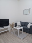 Novouređeni stan u centru,cjelogodišnji najam