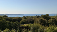 ŠTINJAN - PREKRASAN STAN S PANORAMSKIM POGLEDOM NA MORE I BRIJUNE