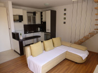 Dvoetažni apartman na otoku Pagu – 100 m od pješčane plaže!