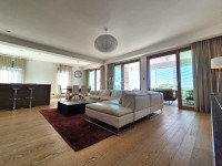 Prekrasan trosoban stan s parkingom: Duilovo, Split, 160.00 m2