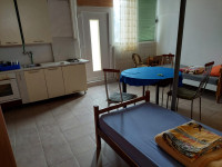Stan,Split, 30.00 m2,Dujmovača, za radnike