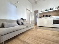 Prekrasan stan, Bačvice, Split, 45.00 m2 + parkirno mjesto