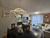 Trosoban stan s garažnim mjestom, Žnjan, Split, 84.00 m2