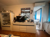 Stan sa tri spavaće sobe, odlična lokacija - Voštarnica, Zadar