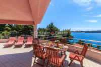 Čiovo - 163.00 m2, penthouse sa velikom terasom i pogledom na more