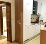 STAN SA VELIKIM VRTOM