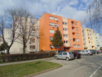 iznajmljuje se namještena garsonjera , stan : Osijek, 26 m2