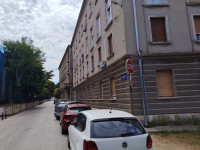 Stan: Zadar, Kolovare, 70.22 m2, za adaptaciju, odlicna pozicija